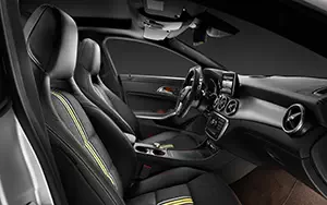   Mercedes-Benz CLA250 Edition 1 - 2013