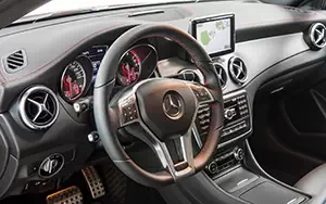   Mercedes-Benz CLA250 Sport - 2013