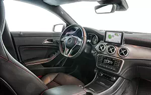   Mercedes-Benz CLA250 Sport - 2013