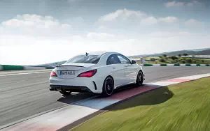   Mercedes-AMG CLA 45 4MATIC - 2016