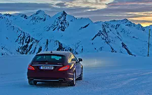  Mercedes-Benz CLS500 Shooting Brake 4MATIC - 2012