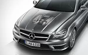   Mercedes-Benz CLS63 AMG 4MATIC - 2013