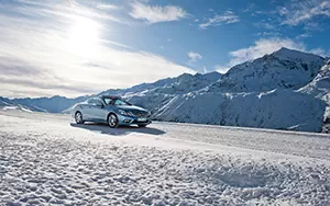   Mercedes-Benz E500 Cabriolet AMG Sports Package - 2010