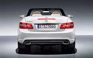   Mercedes-Benz E500 Cabriolet AMG Sports Package - 2010