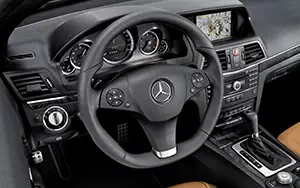   Mercedes-Benz E500 Cabriolet AMG Sports Package - 2010