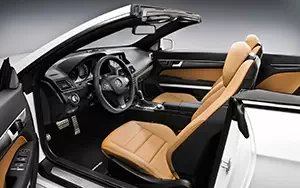   Mercedes-Benz E500 Cabriolet AMG Sports Package - 2010