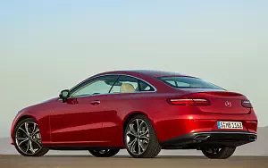   Mercedes-Benz E 220 d Coupe Avantgarde - 2017