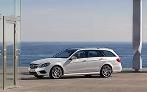   Mercedes-Benz E300 BlueTec HYBRID Estate AMG Sports Package - 2013