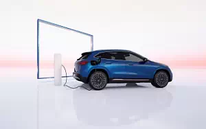   Mercedes-Benz EQA AMG Line - 2023
