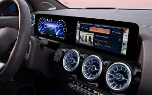   Mercedes-Benz EQA AMG Line - 2023