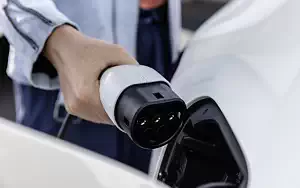   Mercedes-Benz EQC 400 4MATIC AMG Line - 2019