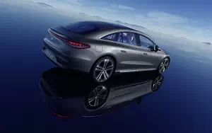   Mercedes-Benz EQS 450+ - 2021