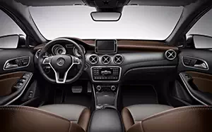   Mercedes-Benz GLA Edition 1 - 2013