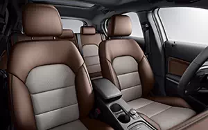   Mercedes-Benz GLA Edition 1 - 2013