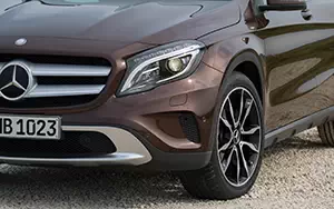   Mercedes-Benz GLA220 CDI 4MATIC - 2013