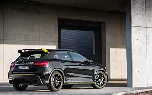   Mercedes-AMG GLA 45 4MATIC Yellow Night Edition - 2017