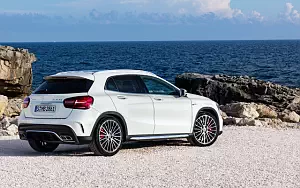   Mercedes-AMG GLA 45 4MATIC - 2017