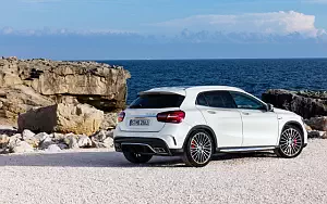   Mercedes-AMG GLA 45 4MATIC - 2017