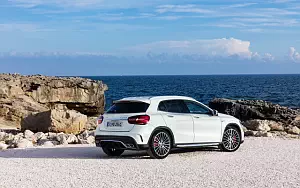   Mercedes-AMG GLA 45 4MATIC - 2017