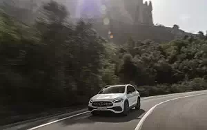   Mercedes-Benz GLA 250 4MATIC AMG Line - 2020