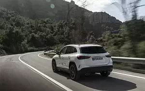   Mercedes-Benz GLA 250 4MATIC AMG Line - 2020