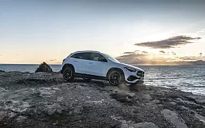   Mercedes-Benz GLA 250 4MATIC AMG Line - 2020