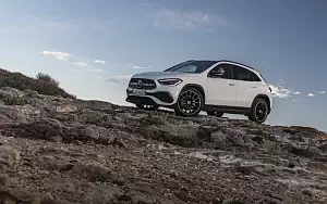   Mercedes-Benz GLA 250 4MATIC AMG Line - 2020