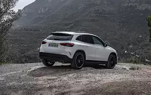  Mercedes-Benz GLA 250 4MATIC AMG Line - 2020