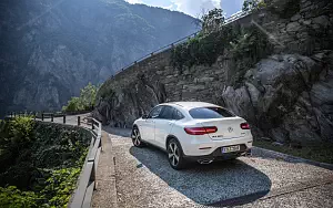   Mercedes-Benz GLC 350 e 4MATIC Coupe - 2016
