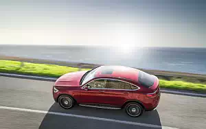  Mercedes-Benz GLC 300 4MATIC Coupe AMG Line - 2019