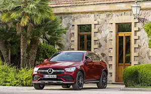   Mercedes-Benz GLC 300 4MATIC Coupe AMG Line - 2019