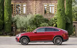   Mercedes-Benz GLC 300 4MATIC Coupe AMG Line - 2019