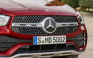   Mercedes-Benz GLC 300 4MATIC Coupe AMG Line - 2019