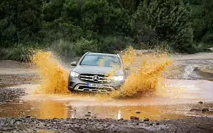   Mercedes-Benz GLC 300 4MATIC - 2019