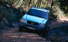  Mercedes-Benz ML320 - 1998