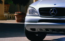   Mercedes-Benz ML430 - 1998