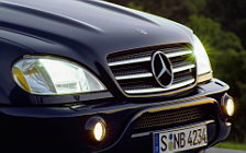   Mercedes-Benz ML55 AMG - 2000