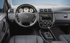   Mercedes-Benz ML55 AMG - 2000