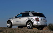   Mercedes-Benz ML63 AMG - 2006