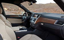   Mercedes-Benz ML250 BlueTec AMG Sports Package - 2011