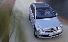   Mercedes-Benz R-class - 2005