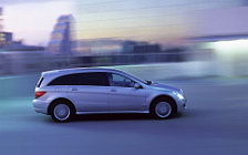   Mercedes-Benz R-class - 2005