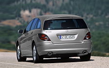   Mercedes-Benz R-class - 2005