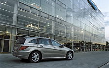   Mercedes-Benz R320 CDI 4MATIC - 2005