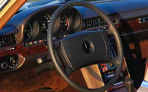   Mercedes-Benz 450 SEL 6.9 W116 - 1980