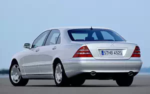   Mercedes-Benz S600 W220 - 1999