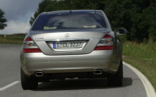   Mercedes-Benz S600 - 2005