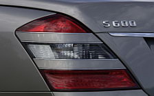   Mercedes-Benz S600 - 2005