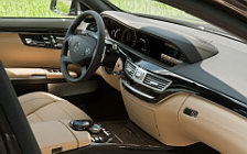   Mercedes-Benz S63 AMG - 2010
