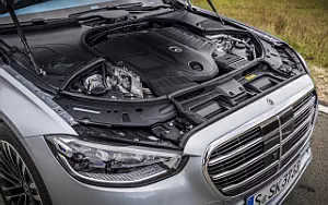   Mercedes-Benz S 500 4MATIC AMG Line (High Tech Silver) - 2020